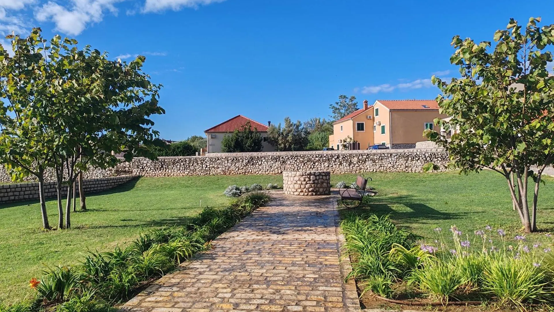 Sara Apartments Vrsi Croatie