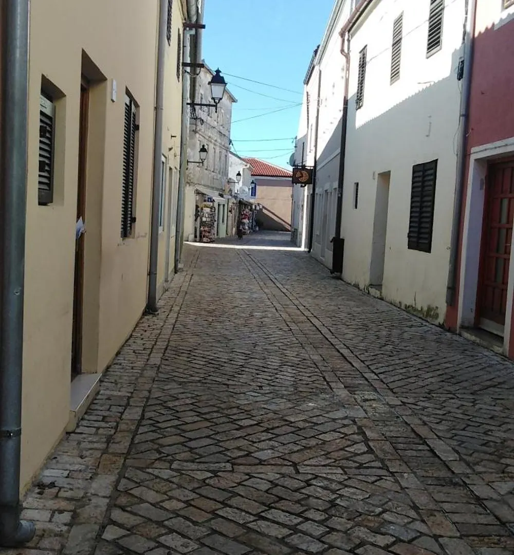 Sara Apartments Vrsi
